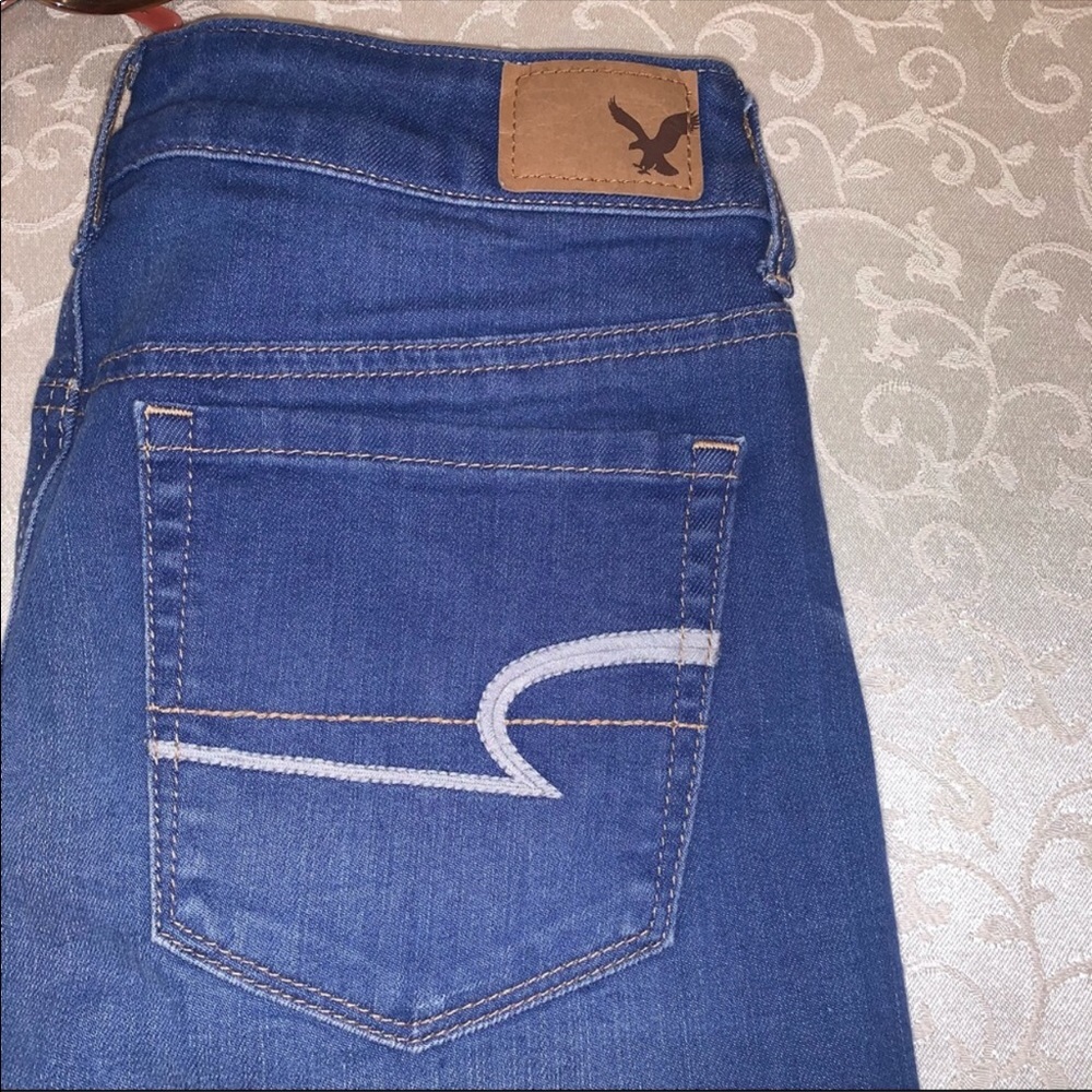 AEO Denim High Rise Shortie - Picture 3 of 6